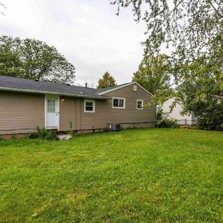 Ferienwohnung Amazing Ranch Mins Away From Airprt/Rit/Dwtn/Uofr Rochester Exterior foto